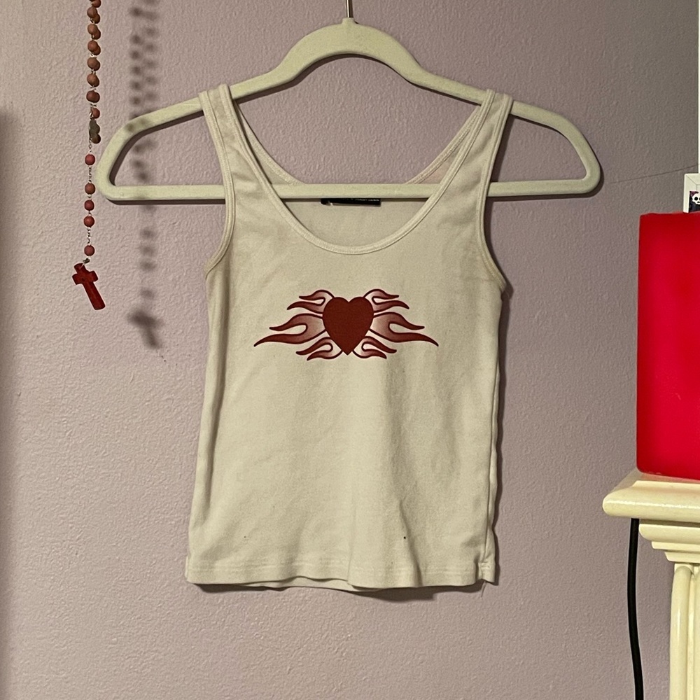 Brandy Melville heart on fireee tee❤️‍🔥